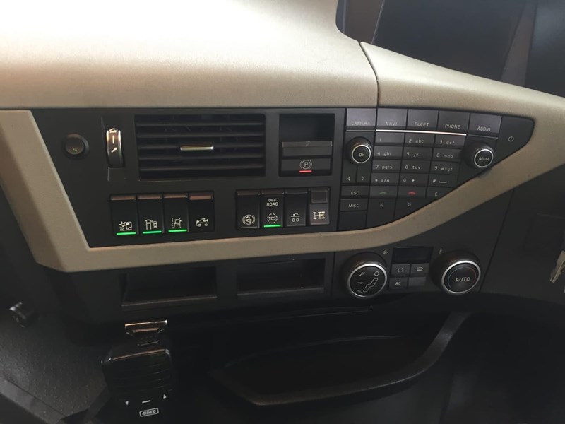 volvo fh13 844925 039