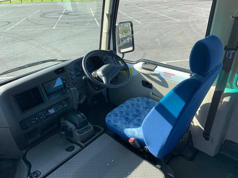 fuso rosa deluxe auto 772463 029