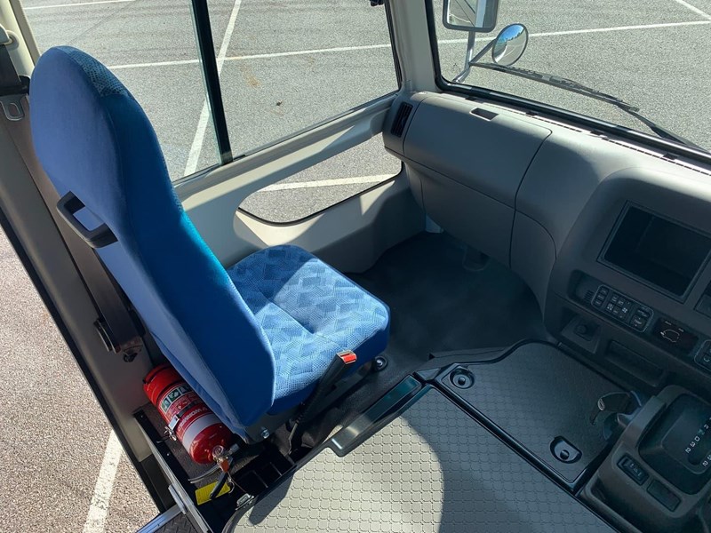 fuso rosa deluxe auto 772463 031