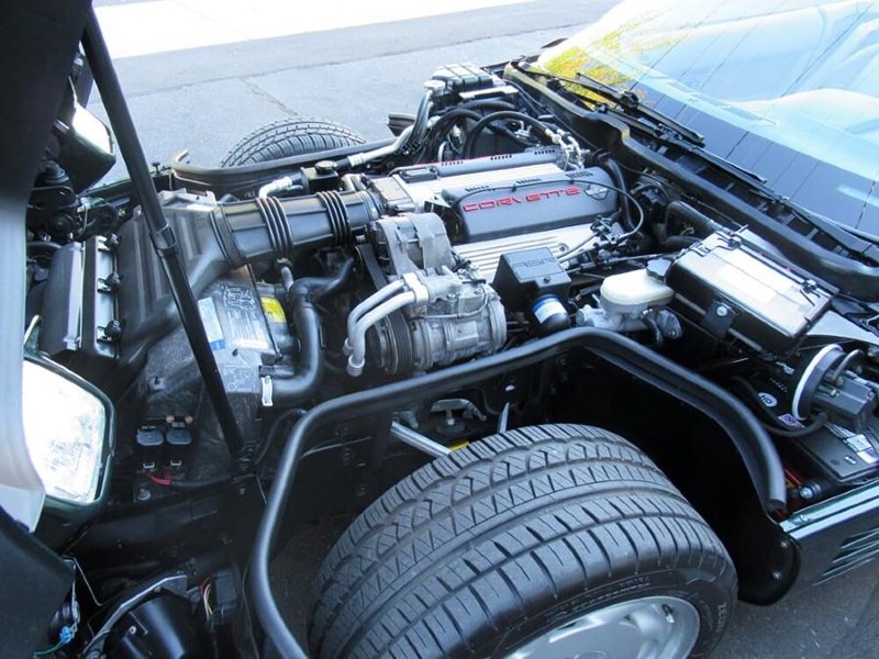 chevrolet corvette 863018 067