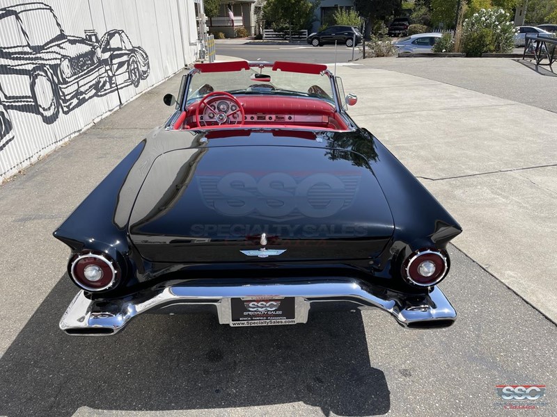 ford thunderbird 863056 017