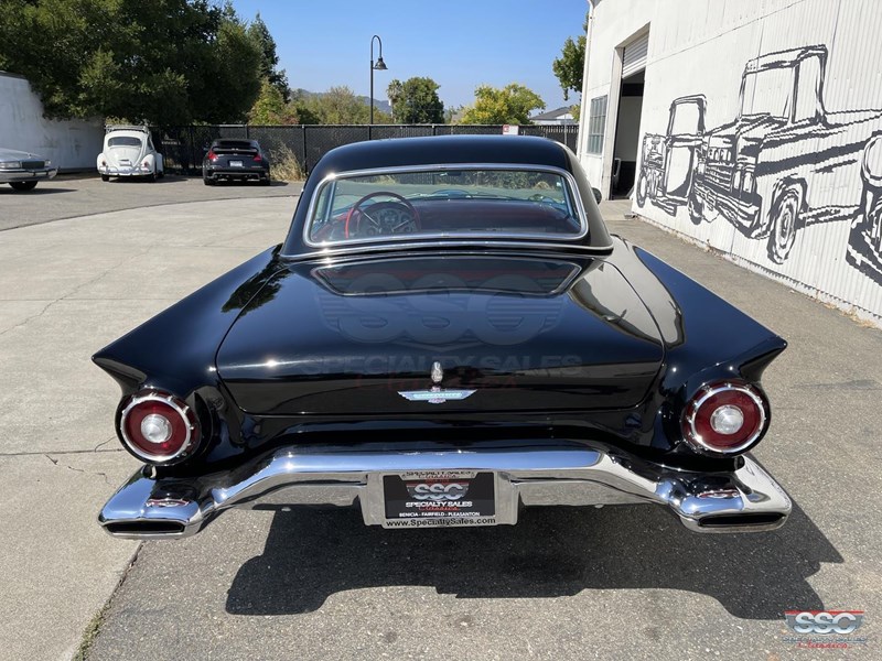 ford thunderbird 863056 071