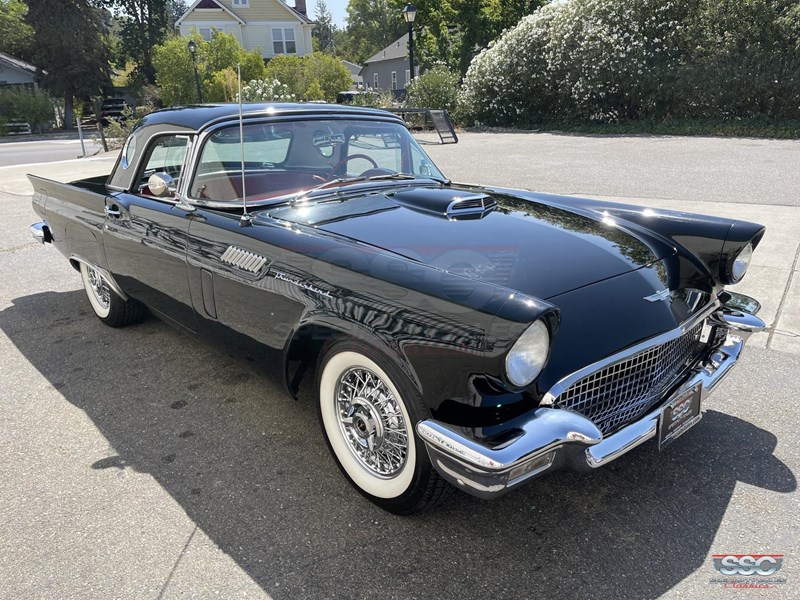 ford thunderbird 863056 075