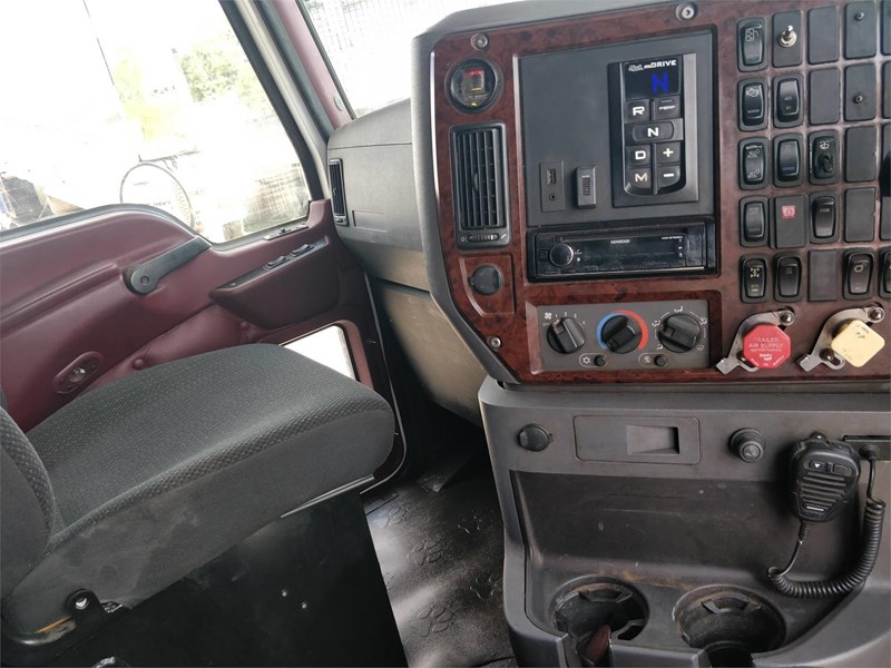 mack trident 863077 041