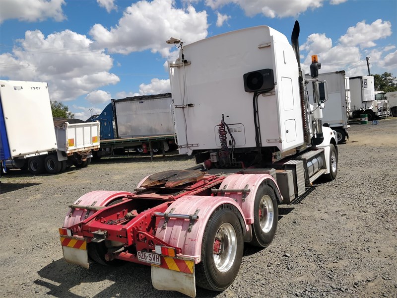 mack trident 863077 011