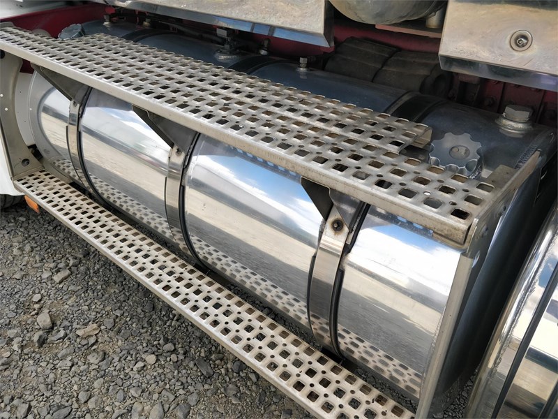 mack trident 863077 029