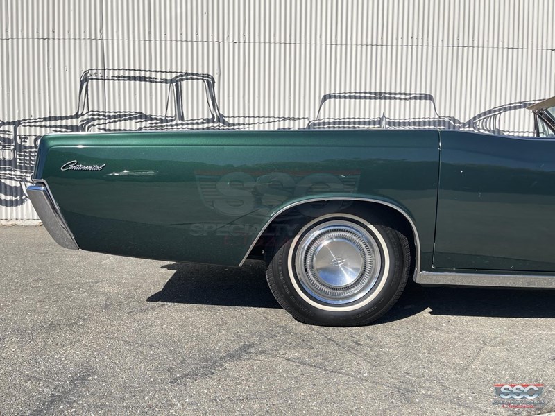 lincoln continental 863468 081