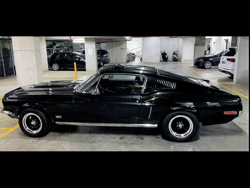 ford mustang gt 863499 003