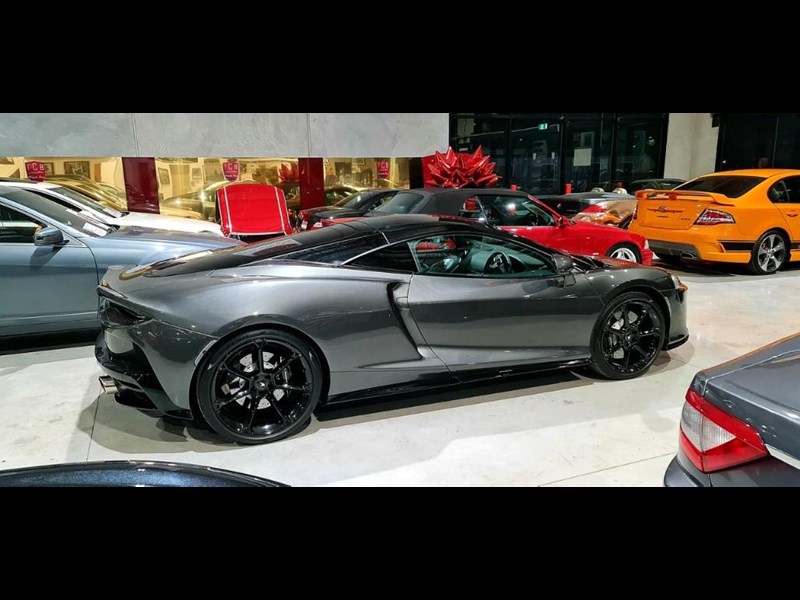 mclaren gt 863513 021