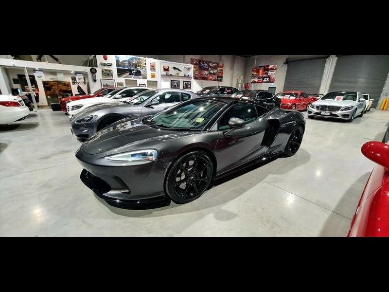 mclaren gt 863513 039