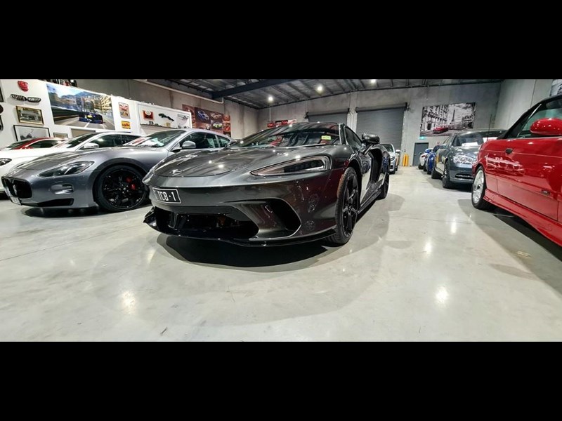 mclaren gt 863513 043
