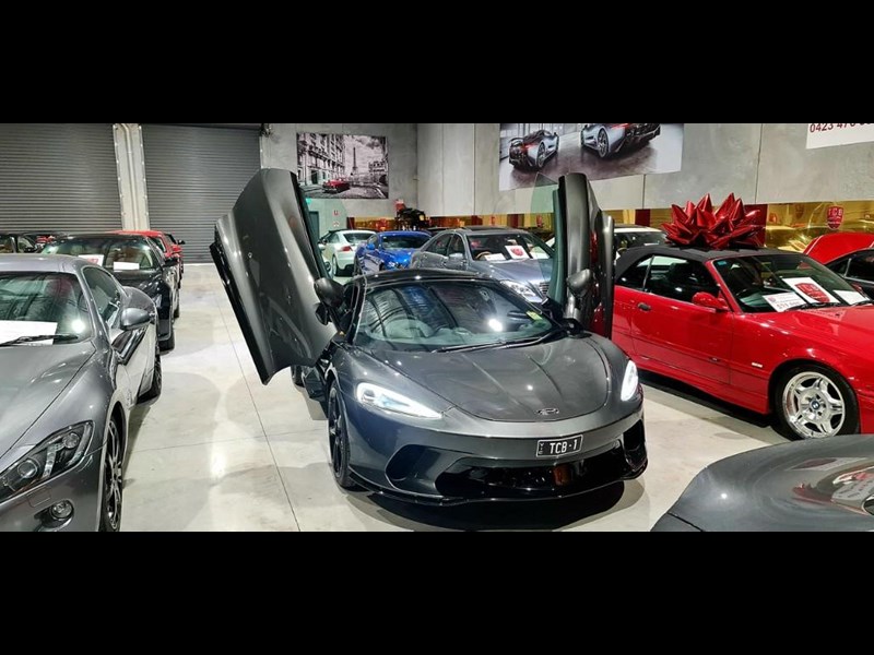 mclaren gt 863513 053