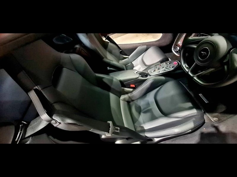 mclaren gt 863513 069