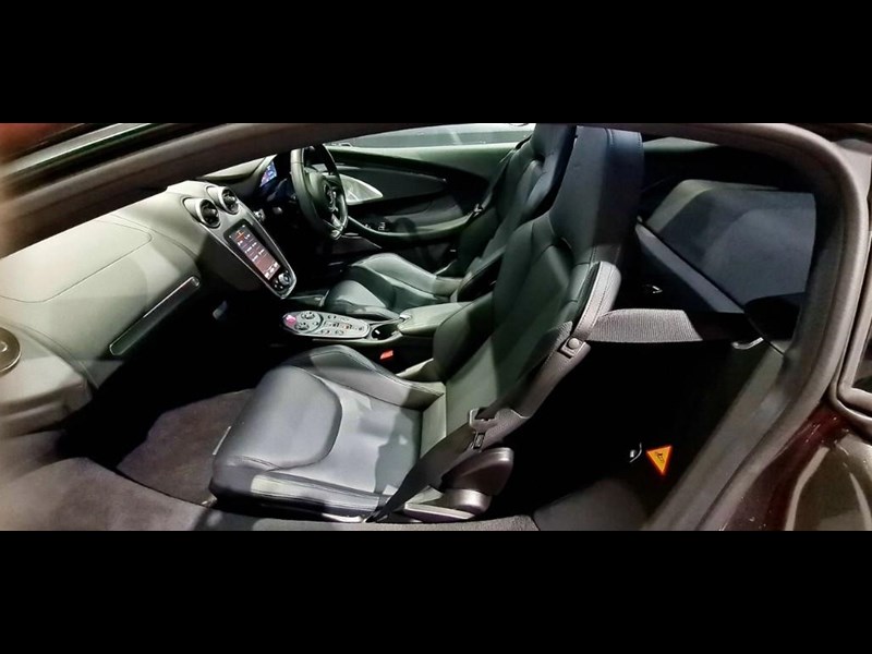 mclaren gt 863513 079