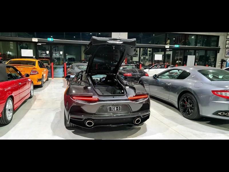 mclaren gt 863513 085