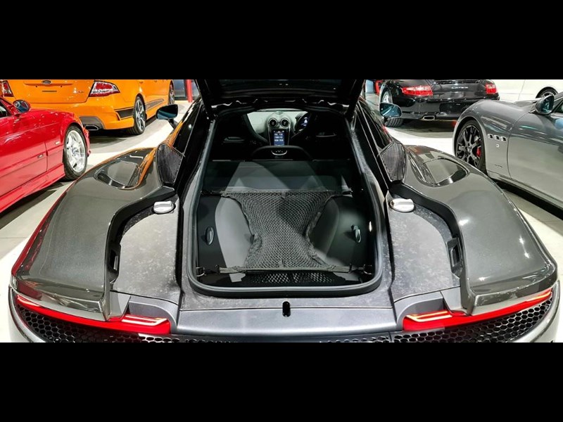 mclaren gt 863513 087