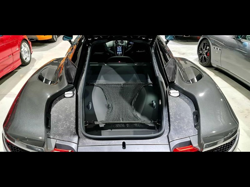 mclaren gt 863513 089