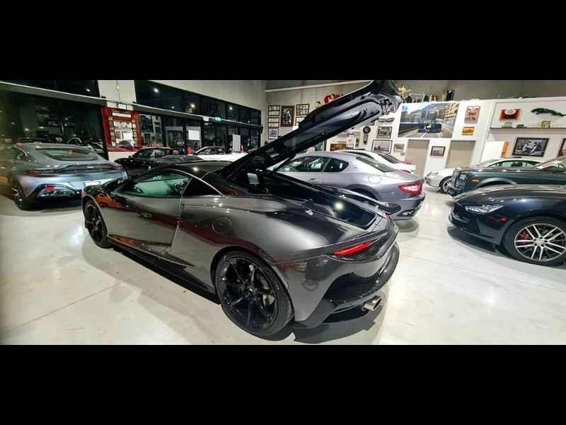 mclaren gt 863513 091