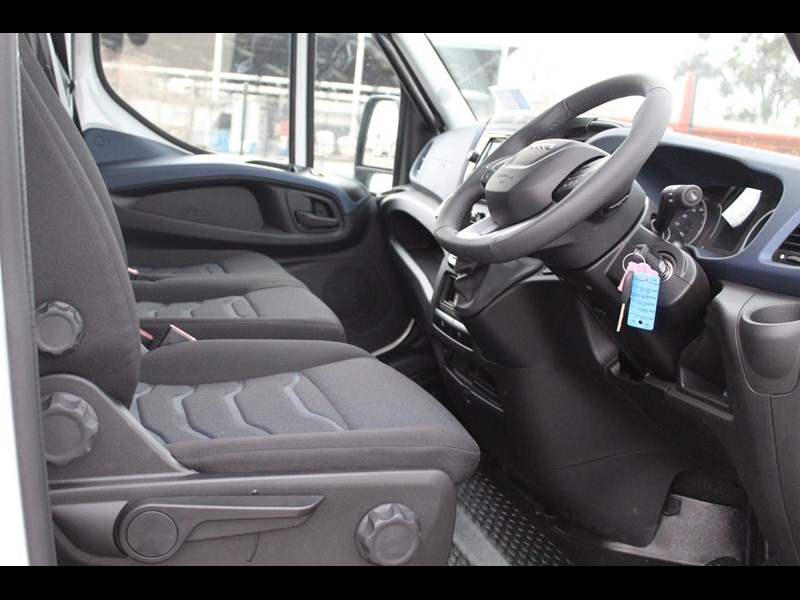 iveco daily 35s18 850527 041