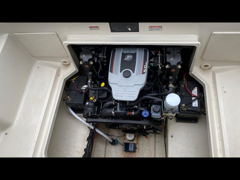 sea ray 215 weekender 863601 053