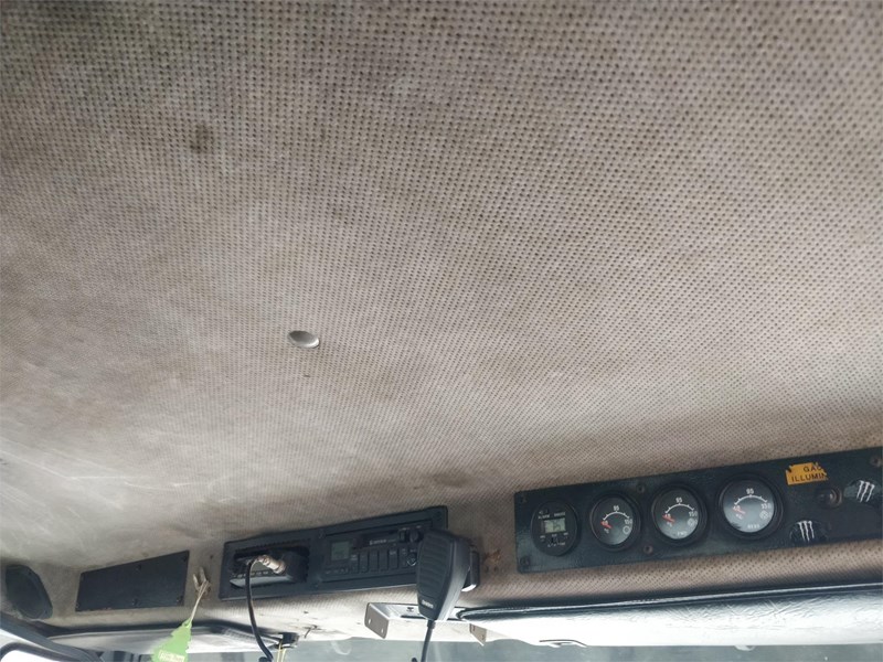 freightliner fl112 863805 051