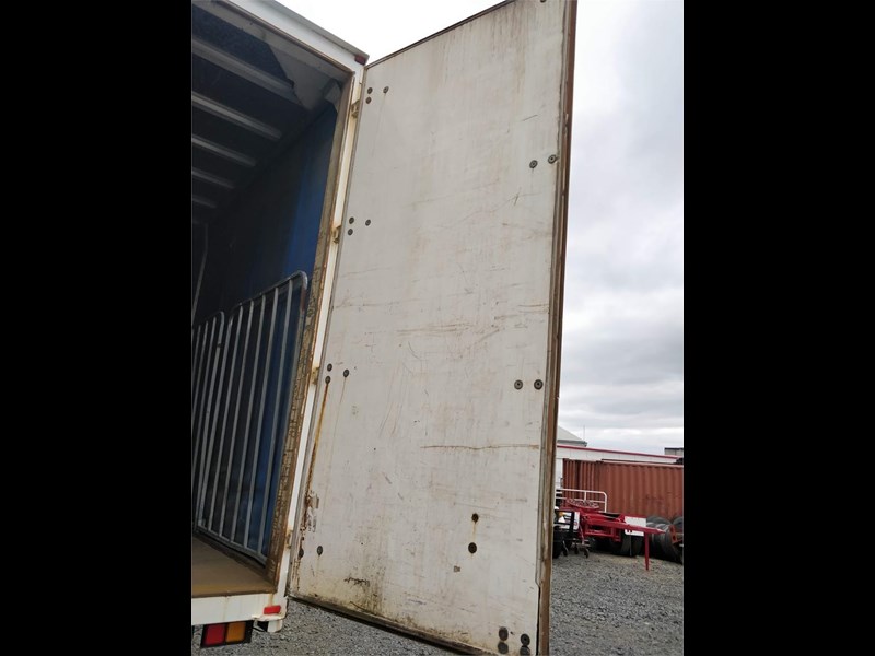 freightliner fl112 863805 079