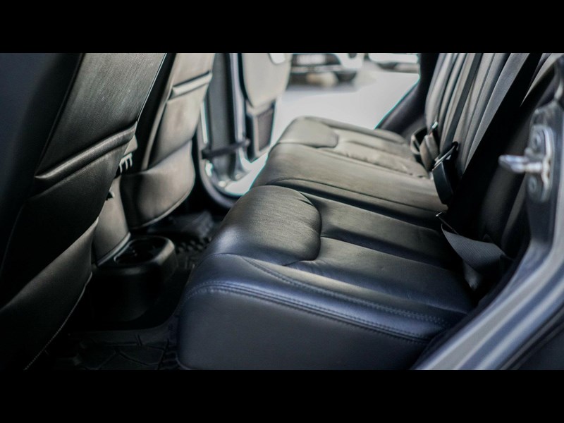 jeep wrangler unlimited 863849 053