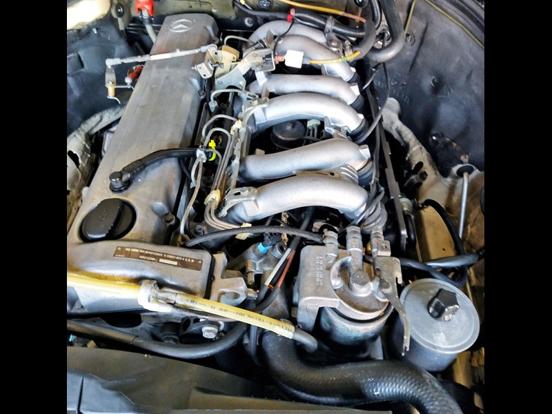 mercedes-benz 300d 864062 017
