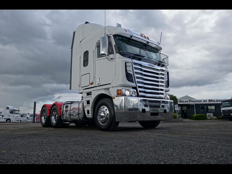 freightliner argosy 101 864224 001
