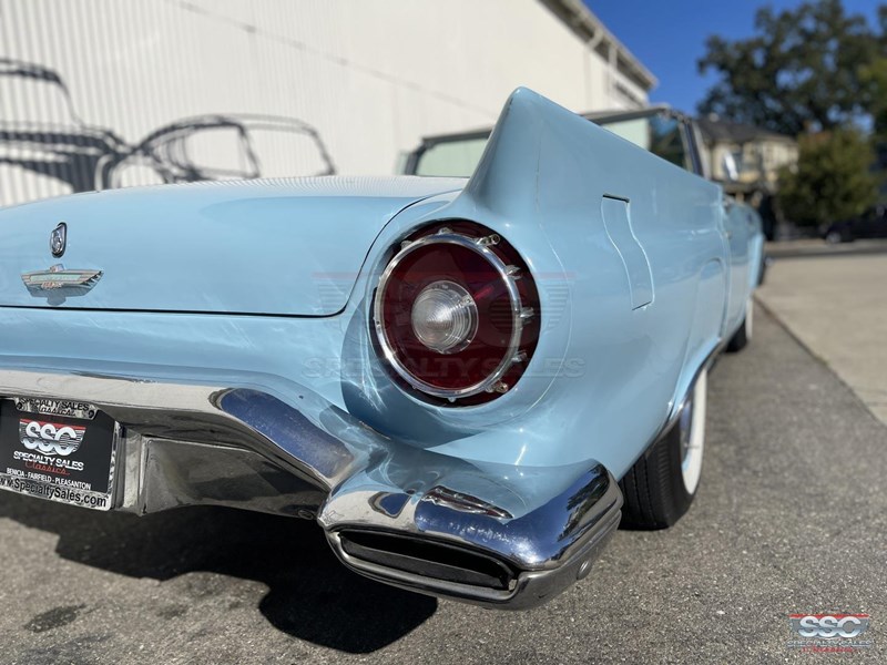 ford thunderbird 864315 019