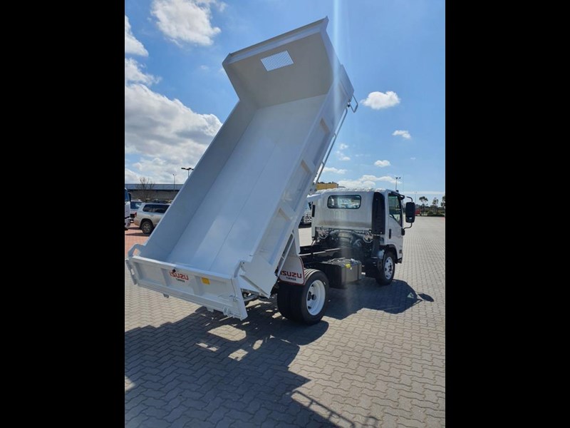 isuzu nqr87/80-190 864428 013