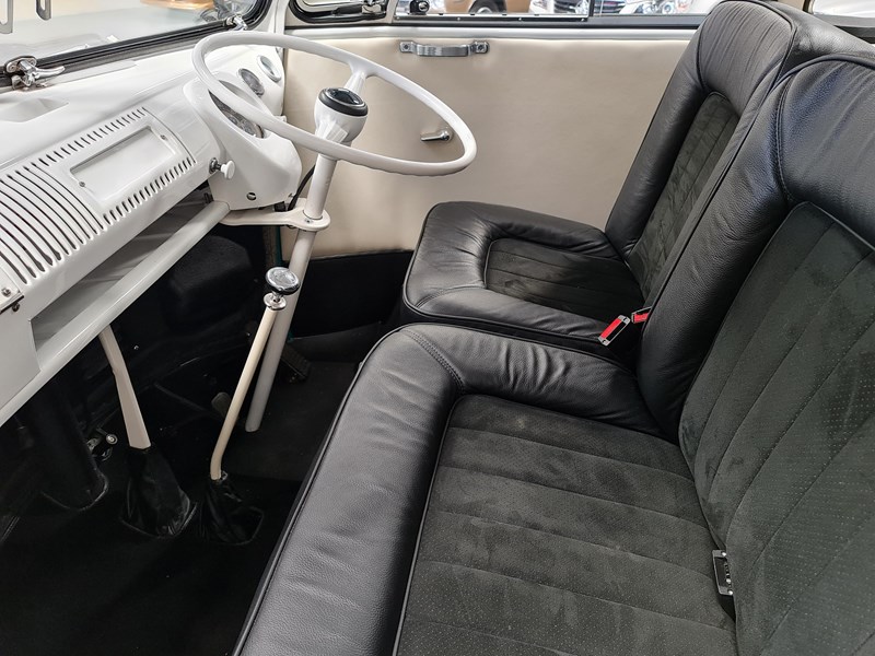 volkswagen kombi 864385 011