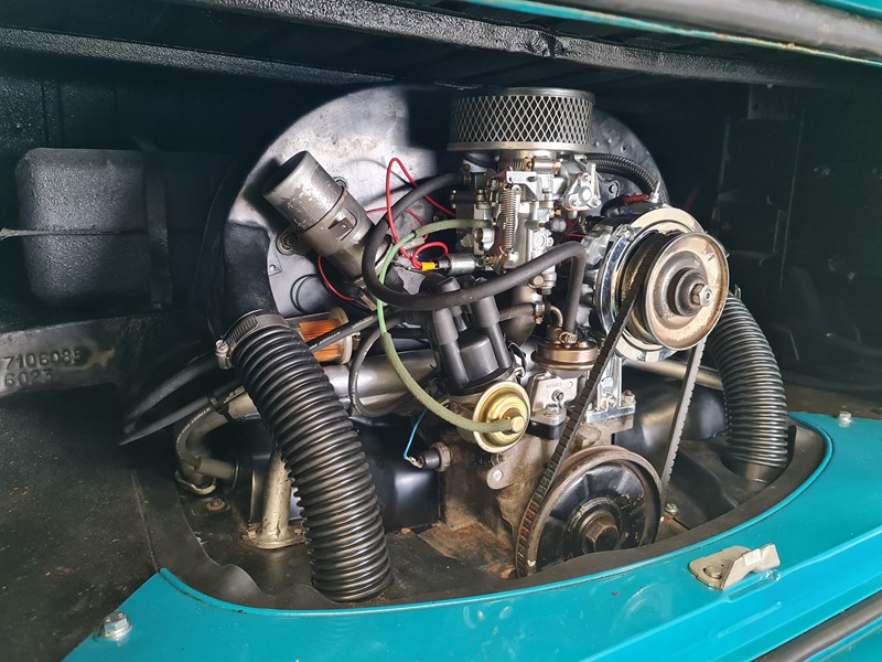 volkswagen kombi 864385 043