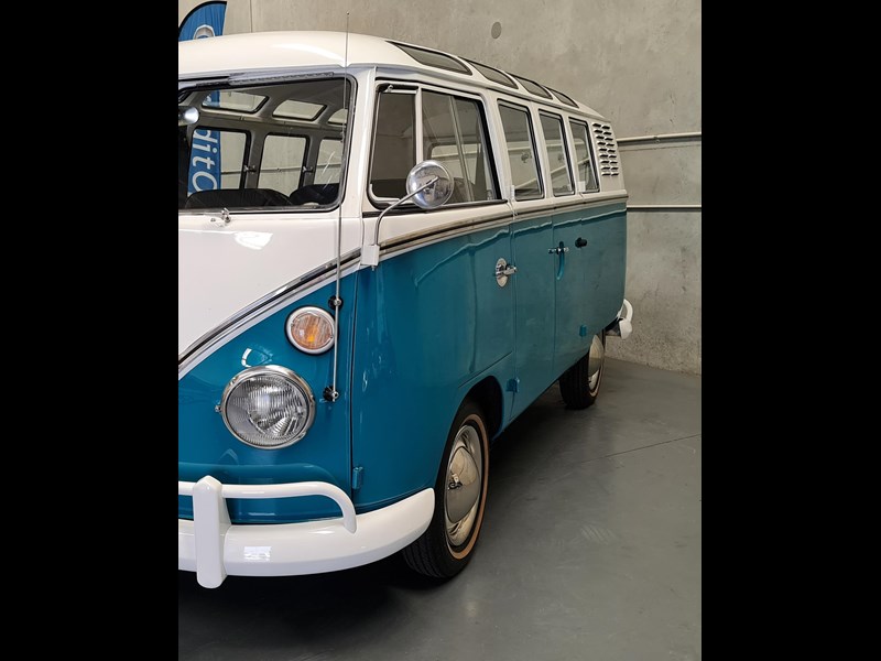 volkswagen kombi 864385 077