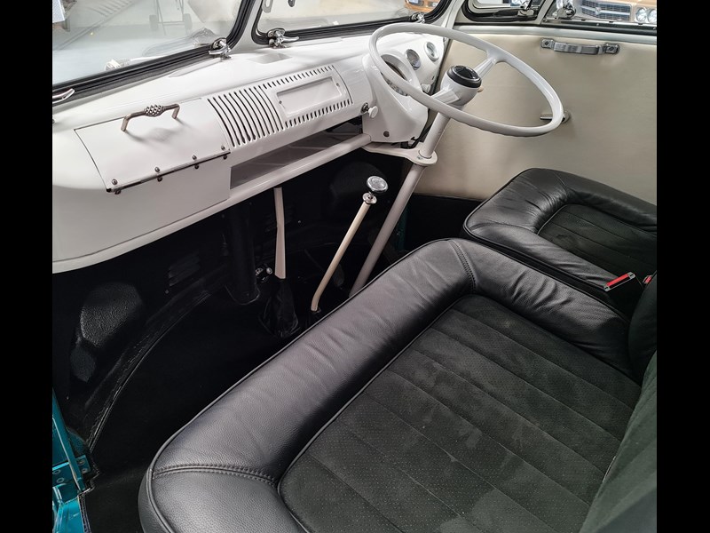 volkswagen kombi 864385 061