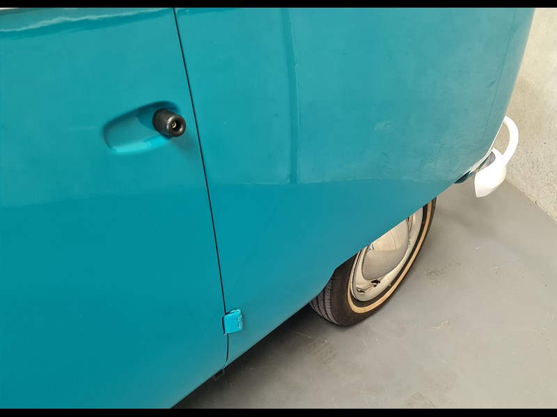 volkswagen kombi 864385 079