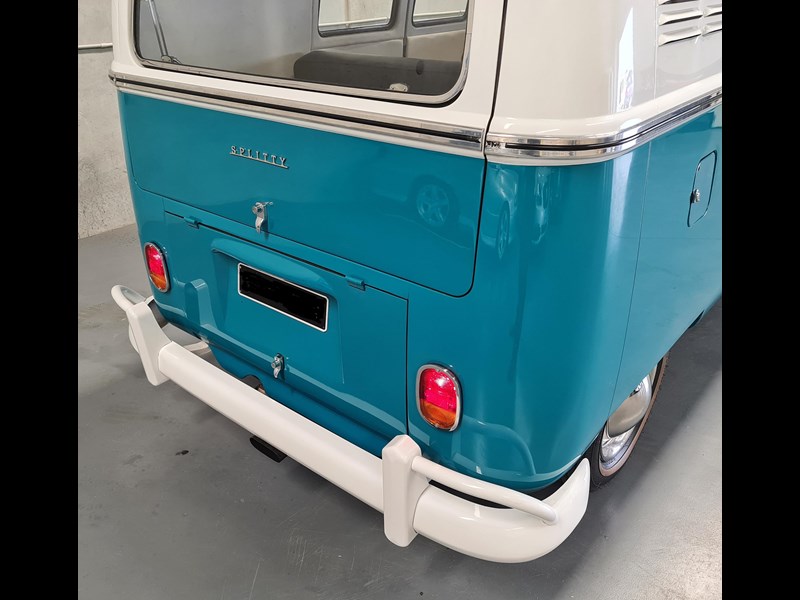 volkswagen kombi 864385 091