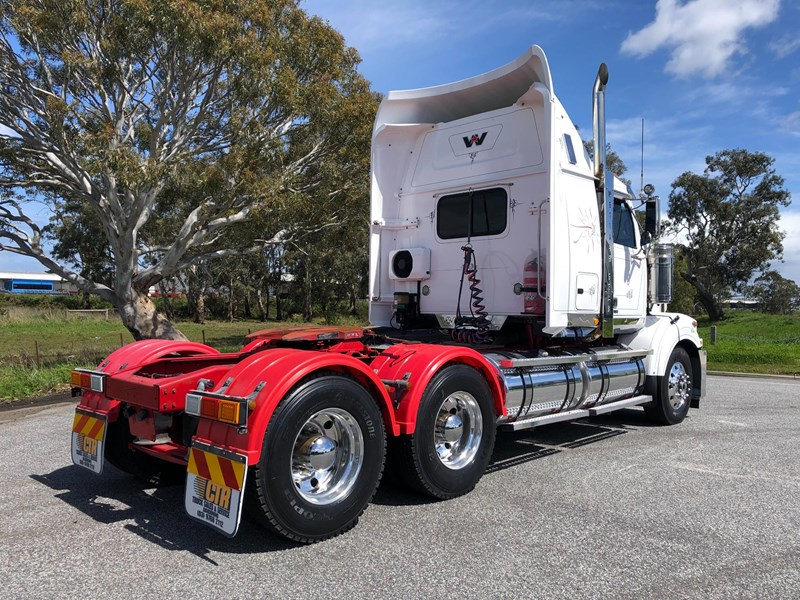 western star 4864 fxb 840490 015