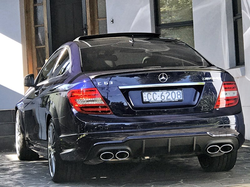 mercedes-benz c63 864958 015