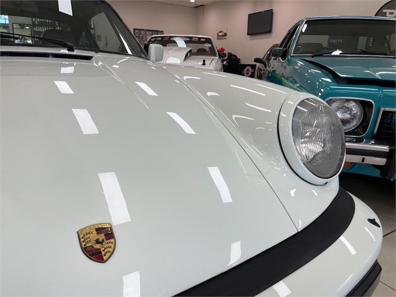 porsche 911 864872 037