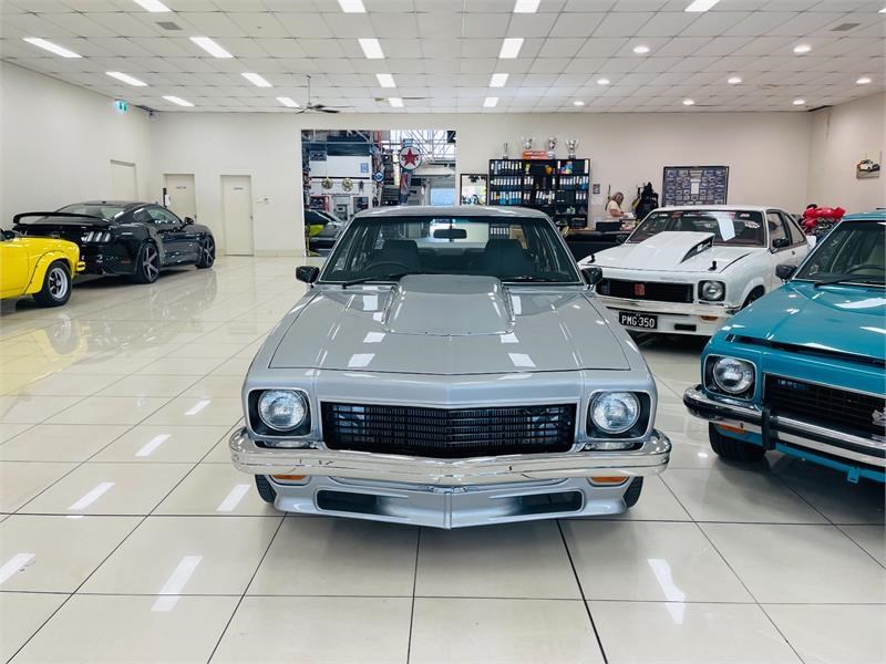 holden torana 864892 003