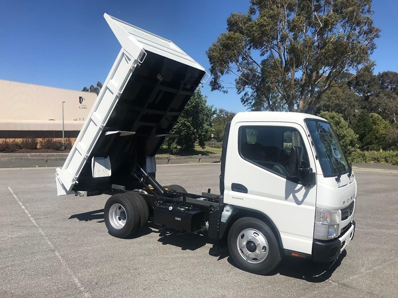 fuso canter 864948 005