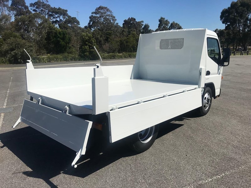 fuso canter 864948 029