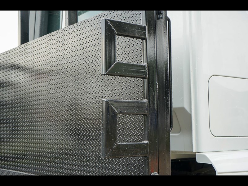 iveco stralis x-way 860953 021