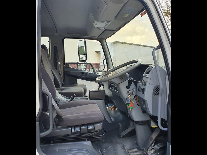 fuso fighter 854327 019