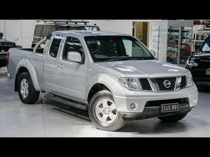 nissan navara 864962 007