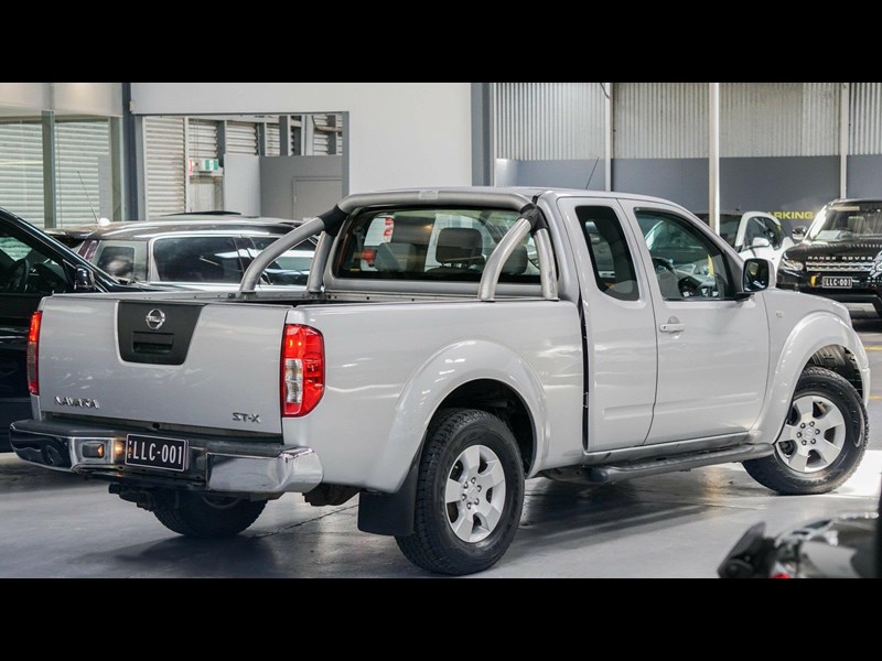 nissan navara 864962 019