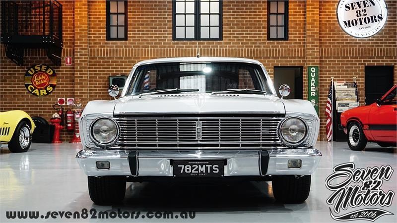 ford falcon 865035 003