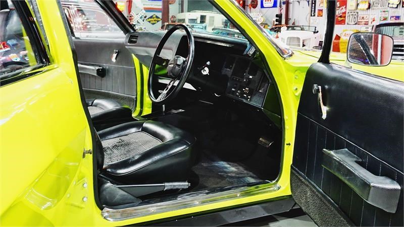 holden monaro 865037 031
