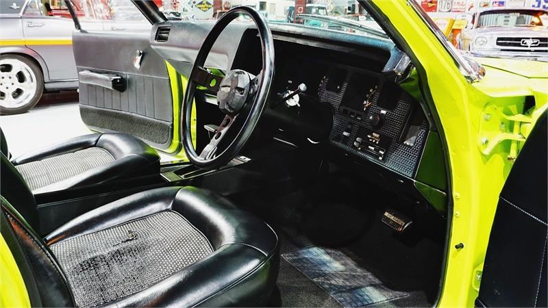 holden monaro 865037 033